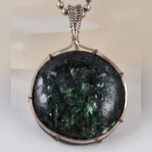 Vintage 70s Green Fuchsite Shimmering Cabochon Pendant in Wire Wrapped Setting